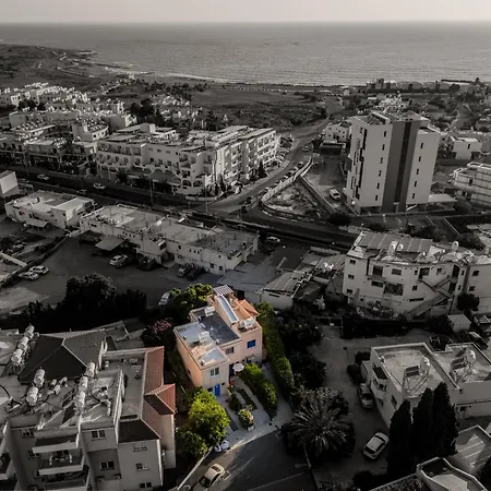 Seaside Sun Kissed House With Pool In Tourist Area * Paphos