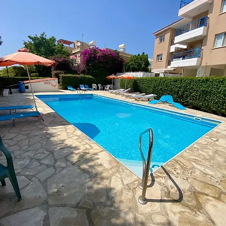Seaside Sun Kissed House With Pool In Tourist Area Holiday home