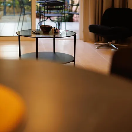 Case de vacanță Seaside Sun Kissed House With Pool In Tourist Area