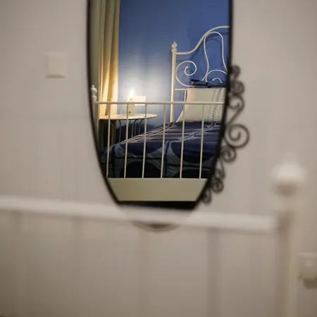 Seaside Sun Kissed House With Pool In Tourist Area Case de vacanță