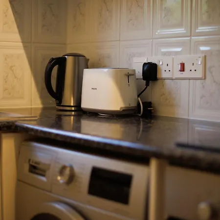 Case de vacanță Seaside Sun Kissed House With Pool In Tourist Area *