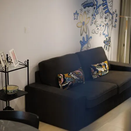 Vakantiehuis Seaside Sun Kissed House With Pool In Tourist Area *