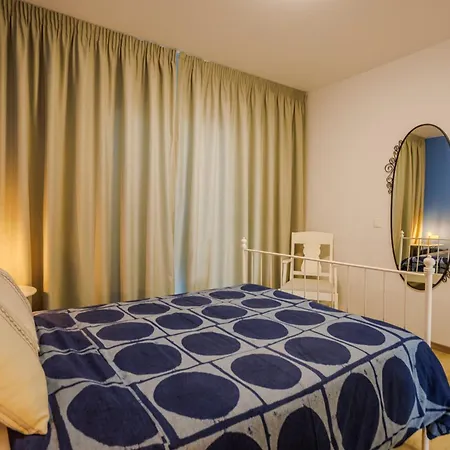 Vakantiehuis Seaside Sun Kissed House With Pool In Tourist Area *