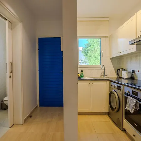 Seaside Sun Kissed House With Pool In Tourist Area Paphos