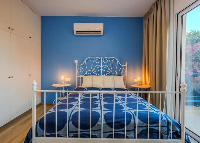 بيت للعطل Seaside Sun Kissed House With Pool In Tourist Area