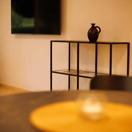 Dom wakacyjny Seaside Sun Kissed House With Pool In Tourist Area Pafos