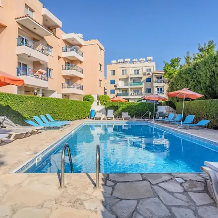 Dom wakacyjny Seaside Sun Kissed House With Pool In Tourist Area *