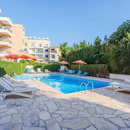 Dom wakacyjny Seaside Sun Kissed House With Pool In Tourist Area *