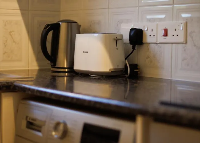 Prázdninový dům Seaside Sun Kissed House With Pool In Tourist Area *