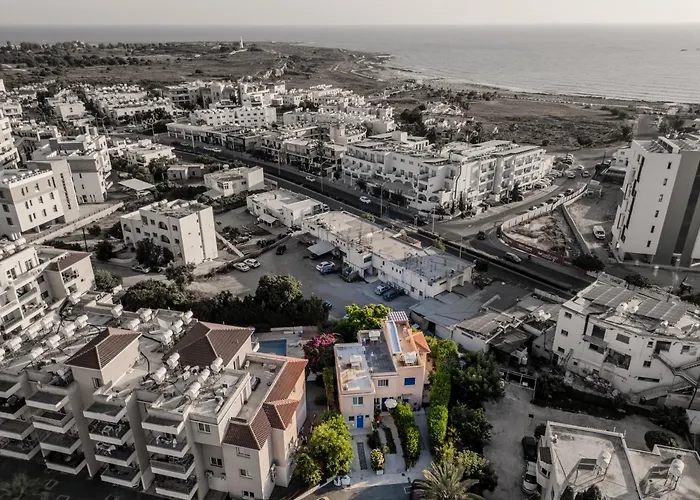 Prázdninový dům Seaside Sun Kissed House With Pool In Tourist Area Paphos